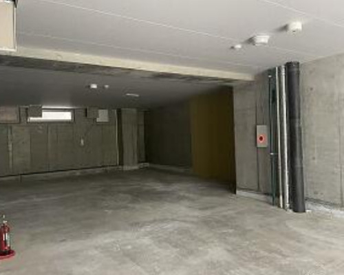 新宿区 都営新宿線曙橋駅の貸倉庫画像(1)